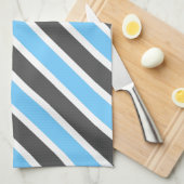 Modern Sky Blue Gray Diagonal Stripes Geschirrtuch (Viertel Falte)