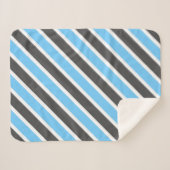 Modern Sky Blue Gray Diagonal Stripes Sherpadecke (Vorderseite (Horizontal))