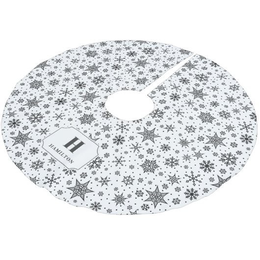 Modern Snowflake Muster Monogram Polyester Weihnachtsbaumdecke (Schrägansicht)