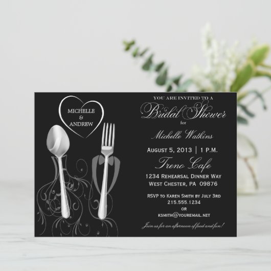 Modern Spoon & Fork Bridal Dusche Einladungen (Stehend Vorderseite)