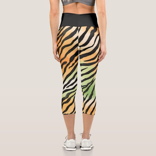 Modern Strickte Tigerhaut Print big cats feline a Capri Leggings (Rückseite)