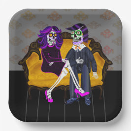 Modern Sugar Skull Couple auf Vintager gelber Couc Pappteller