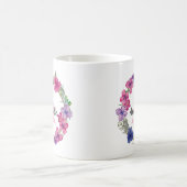Modern Summer Pink Lila Blue Floral Monogram Kaffeetasse (Mittel)