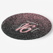 Modern Sweet 16 Black Blush Pink Speck Name Pappteller (Schrägansicht)