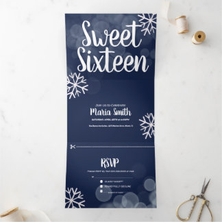 Modern Sweet 16 Scattered Snowflakes Bokeh Lights Dreifach Gefaltete Einladung