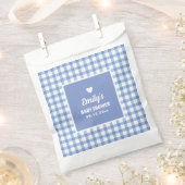 Modern Sweet Pastel Blue Gingham Boy Baby Shower Geschenktütchen (Ausgeschnitten)