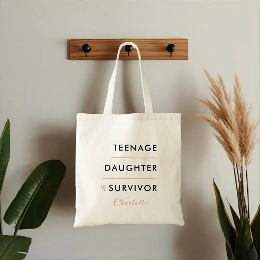 Modern Teen Daughter Survivor Personalized Tragetasche
