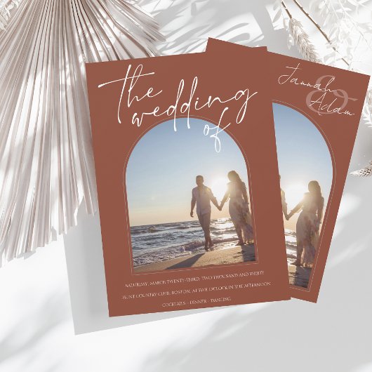 Modern Terracotta Arch Ursprüngliches Foto Hochzei Einladung