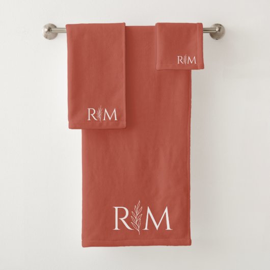 Modern Terracotta Botanical Monogram Initials Badhandtuch Set (Insitu)