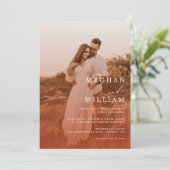 Modern Terracotta Burnt Orange Boho Wedding Foto Einladung (Stehend Vorderseite)