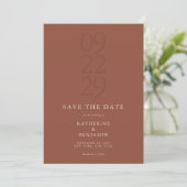 Modern Terracotta Minimalist Wedding Save The Date (Stehend Vorderseite)