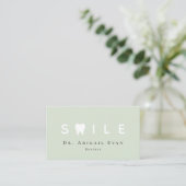 Modern Tooth Icon Professional Sage Green Dentist Visitenkarte (Stehend Vorderseite)