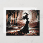 Modern Trendy Halloween Witch in Forest Postkarte (Vorne/Hinten)