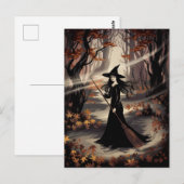 Modern Trendy Halloween Witch in Forest            Postkarte (Vorne/Hinten)