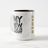 Modern Trendy Marble New Dad Zweifarbige Tasse (Vorderseite Links)