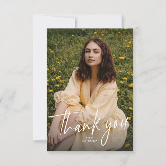 Modern trendy script graduation photo dankeskarte (Vorderseite)