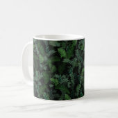 Modern tropical green foliage Black pattern Kaffeetasse (Vorderseite Links)