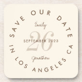Modern Typografie Brown Cream Save the Date Getränkeuntersetzer (Vorderseite)