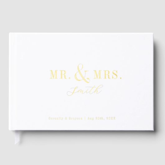 Modern typography minimalist Mr and Mrs Wedding Gästebuch (Vorderseite)