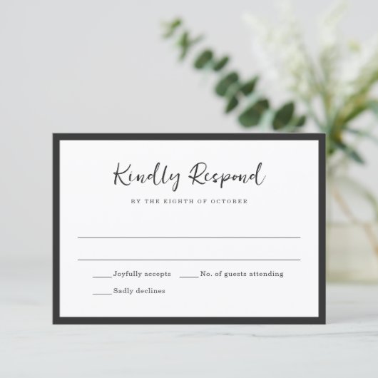 Modern Typography Minimalist Wedding RSVP Karte (Stehend Vorderseite)