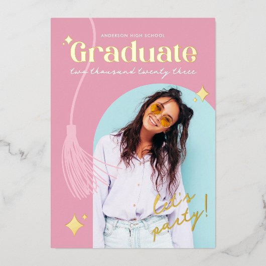 Modern und Retro-rosa Sparkle Abschluss Folieneinladung (Vorderseite)