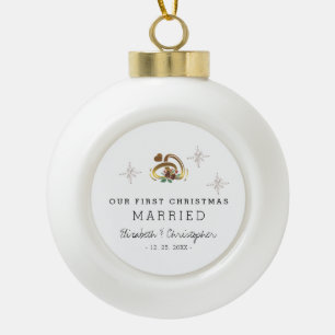 Modern Unser erstes Weihnachten verheiratet Keramik Kugel-Ornament