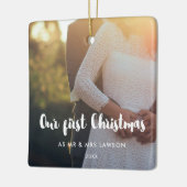 Modern Unser erstes Weihnachtspaar Foto Keramikornament (Links)