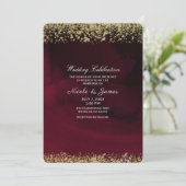 Modern Watercolor Moody Maroon & Gold Wedding Einladung (Stehend Vorderseite)
