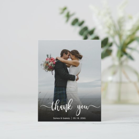 Modern Wedding Foto Hand Letter Dankeschön Card Dankeskarte (Stehend Vorderseite)