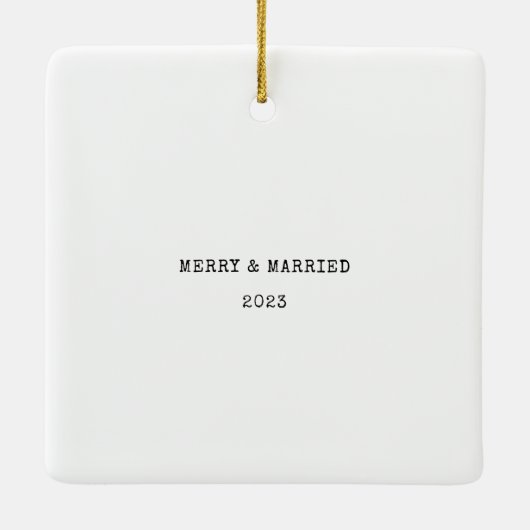 Modern Wedding Newlyweds Script Foto Overlay Keramikornament (Rückseite)