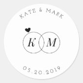 Modern Wedding Rings Monogram Save the Date Runder Aufkleber (Vorderseite)