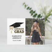 Modern Whimsical Gold Black Graduation Cap Begleitkarte (Stehend Vorderseite)