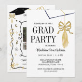 Modern Whimsical Gold Black Graduation Cap Einladung (Vorne/Hinten)
