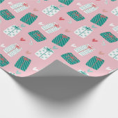 Modern Whimsical Pink Weihnachten Geschenkpapier (Ecke)