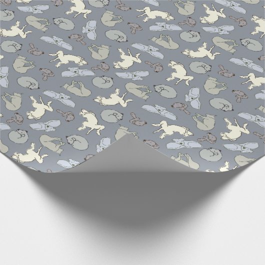 Modern Whimsical Sleeping Hunde - Vanilla auf Grau Geschenkpapier (Ecke)