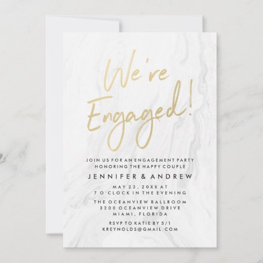 Modern White Marble Gold Script | Engagement Einladung (Vorderseite)