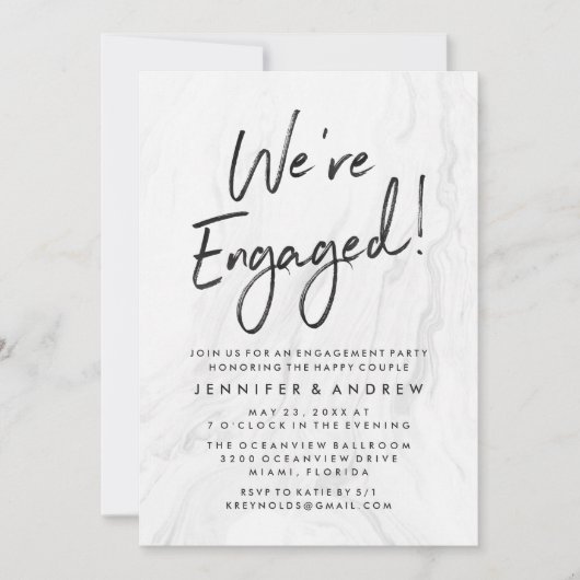 Modern White Marble Script | Engagement Einladung (Vorderseite)