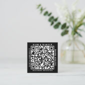 Modern White on Black Bold QR Code Hair & Makeup Quadratische Visitenkarte (Stehend Vorderseite)