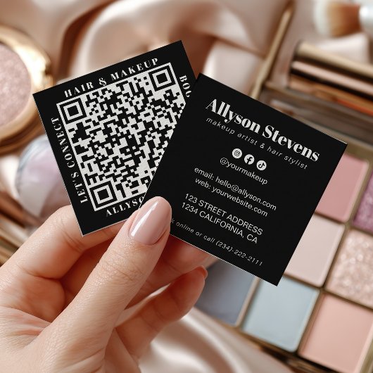 Modern White on Black Bold QR Code Hair & Makeup Quadratische Visitenkarte