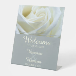 Modern White Rose Wedding Pedestal Sign Sockelschild
