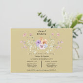 Modern wildflower spring wedding Dinner Invitation Einladung (Stehend Vorderseite)