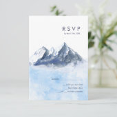 Modern Winter Mountain Pattern Wedding RSVP Karte (Stehend Vorderseite)