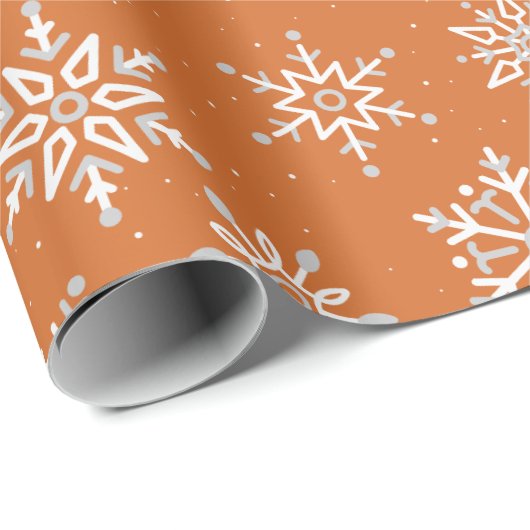 Modern Winter Snowflakes Weihnachten Orange Feiert Geschenkpapier (Rolleneckpunkt)