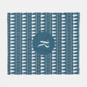 Modern Winter Weihnachtsbaum Muster Monogram Blue Fleecedecke (Vorderseite (Horizontal))