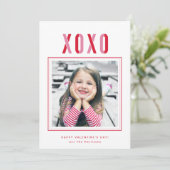 Modern XOXO Photo Valentine's Day Feiertagskarte (Stehend Vorderseite)
