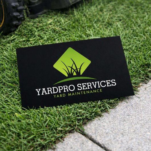 Modern Yard Maintenance Green Grass Logo Black Visitenkarte