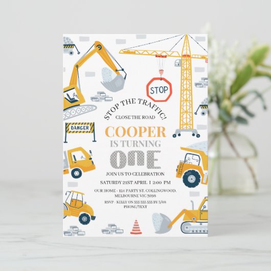 Modern Yellow Grey Construction 1st Birthday  Einladung (Stehend Vorderseite)