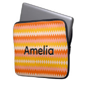 Modern Yellow, Orange & White Zig Zag Pattern Laptopschutzhülle (Vorderseite Links)