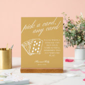 Modern Yellow Wedding Playing Cards Pedestal-Zeich Acrylschild (Hochzeit)