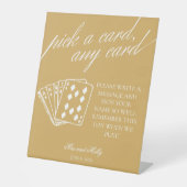 Modern Yellow Wedding Playing Cards Pedestal-Zeich Sockelschild (Vorderseite)